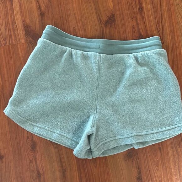 NWT Avia light green cozy Sherpa drawstring shorts size M - Picture 4 of 4